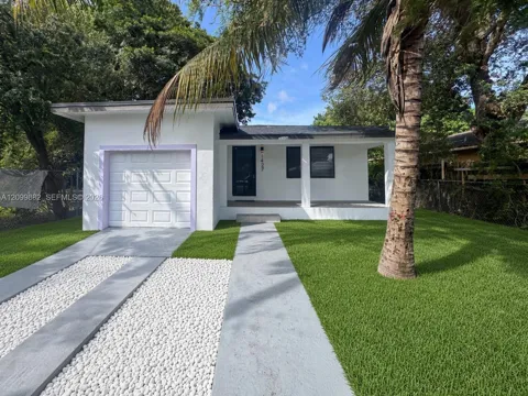 1427 NW 69th Ter