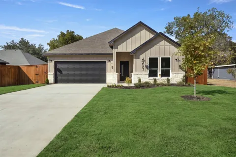2507 Picadilly Boulevard