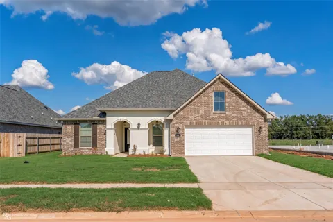 212 Paisley Lane