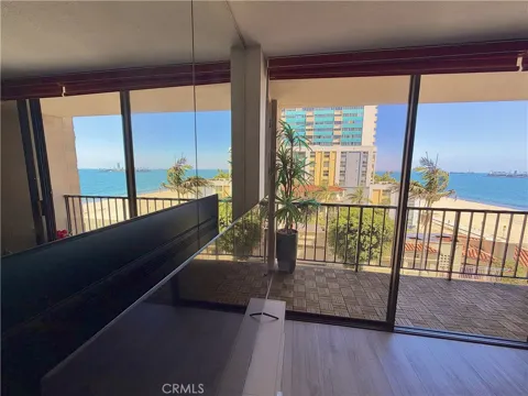 1750 E Ocean #404
