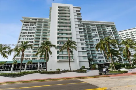 1000 West Ave #307