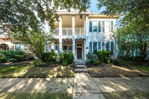 1316 Live Oak Lane