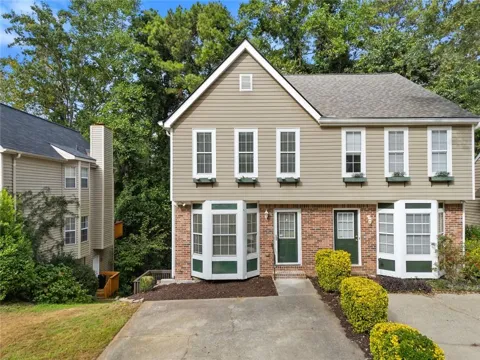 5182 Laurel Bridge Court SE