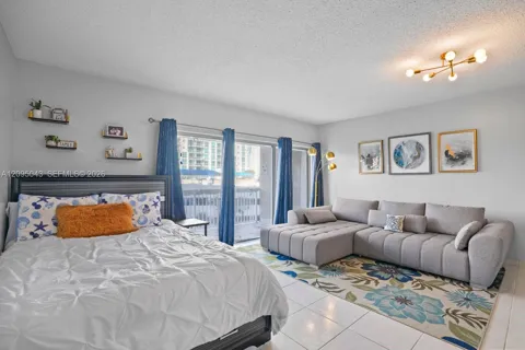 1965 S Ocean Dr #3A