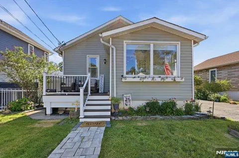 66 7th Avenue