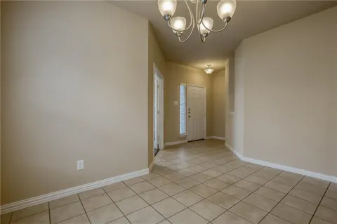 817 Silvermoon Drive