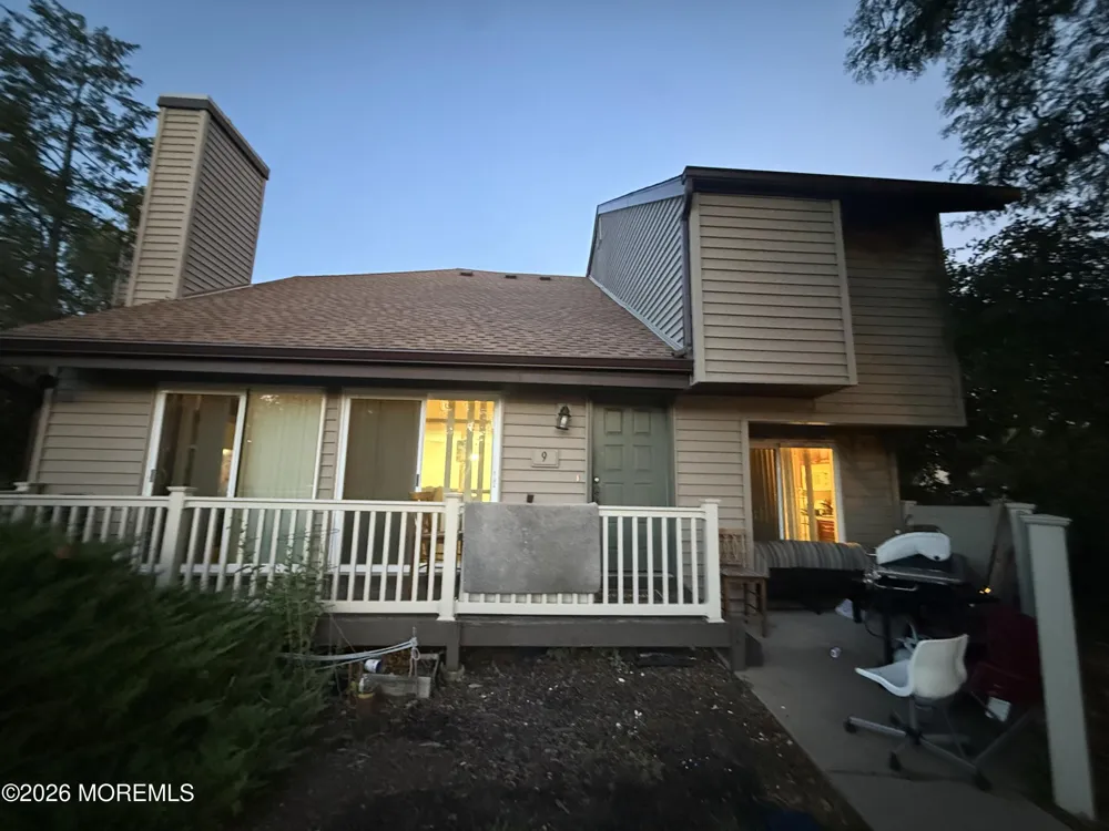9 Cotswold Circle #809 Ocean, NJ 07712