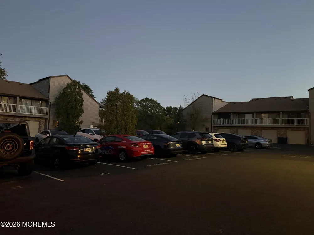 9 Cotswold Circle #809 Ocean, NJ 07712