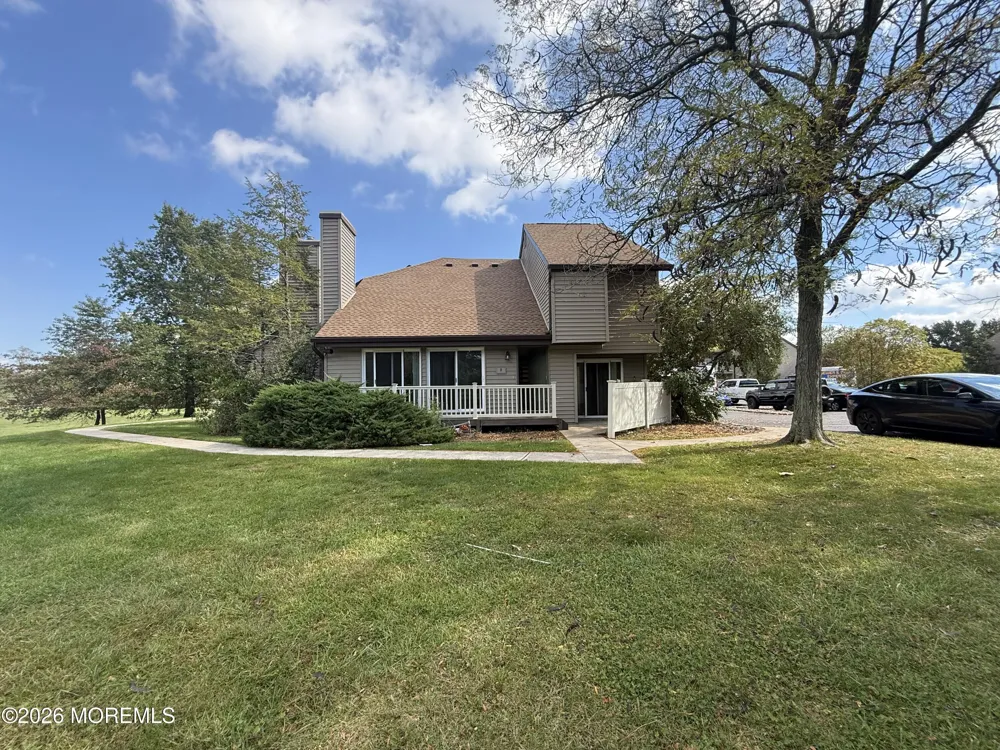 9 Cotswold Circle #809 Ocean, NJ 07712