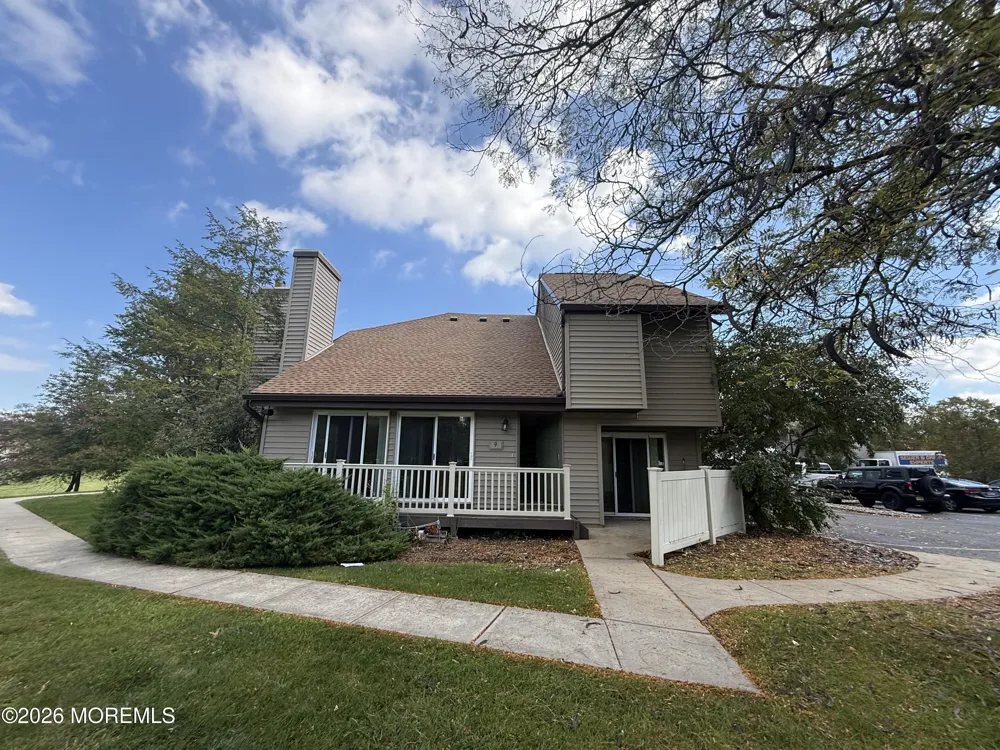9 Cotswold Circle #809 Ocean, NJ 07712
