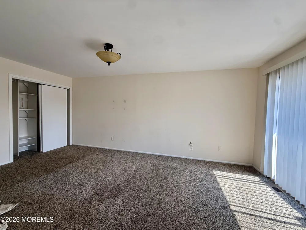 9 Cotswold Circle #809 Ocean, NJ 07712