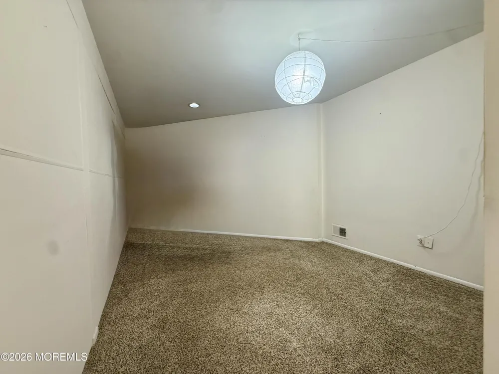 9 Cotswold Circle #809 Ocean, NJ 07712