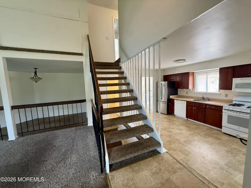 9 Cotswold Circle #809 Ocean, NJ 07712