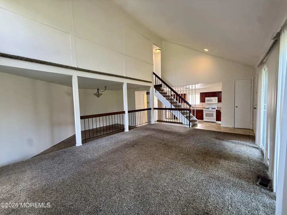 9 Cotswold Circle #809 Ocean, NJ 07712