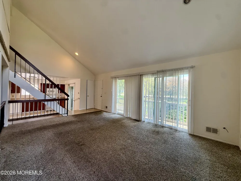 9 Cotswold Circle #809 Ocean, NJ 07712
