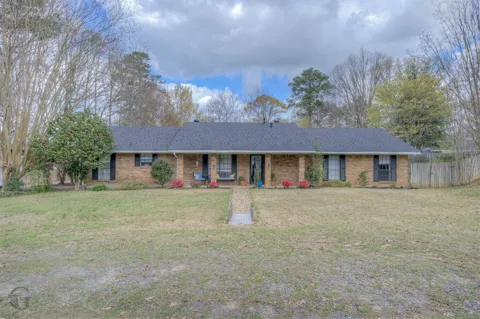 306 S Tanglewood Drive