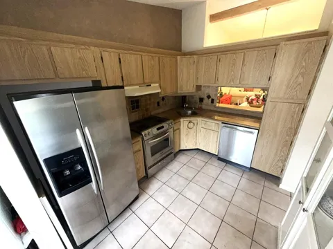 1017 Green Pine Boulevard #H