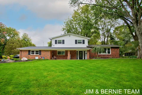 500 Greenbrier Drive SE