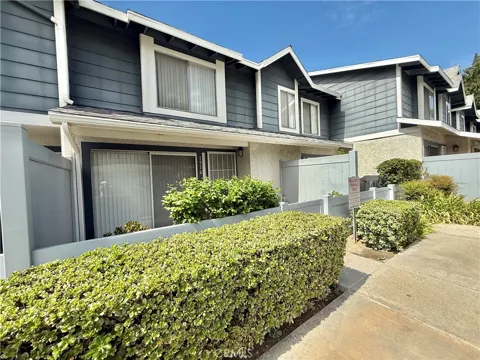 1516 Mccabe Way