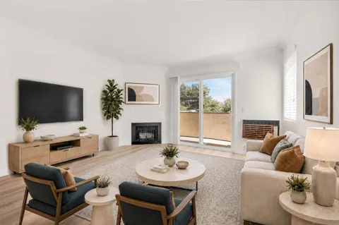 224 Woodland Pkwy #260