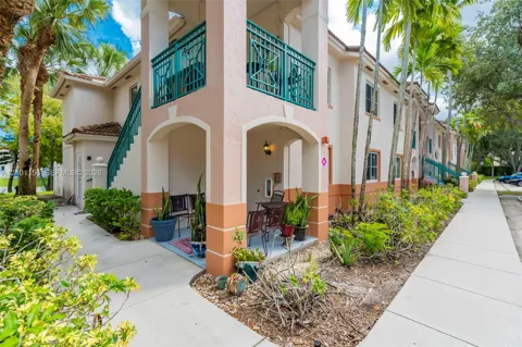 2125 NW 77th Way #101