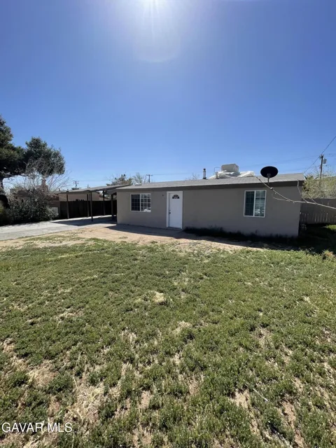 1110 W Avenue P14 Drive