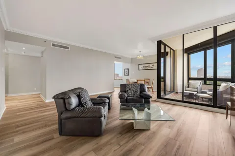 5555 Del Monte Drive #1104