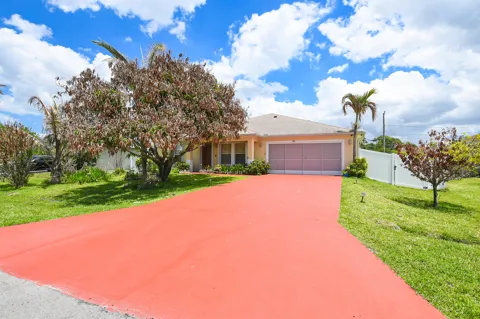 1961 SW Diamond Street