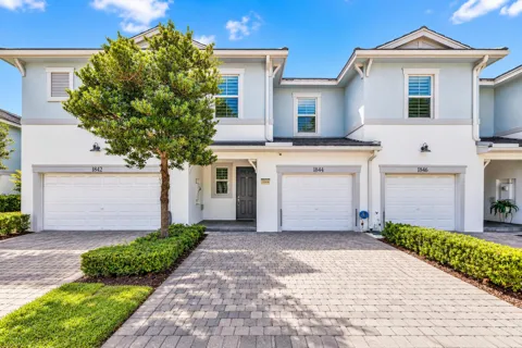 1844 SANDPIPER POINTE
