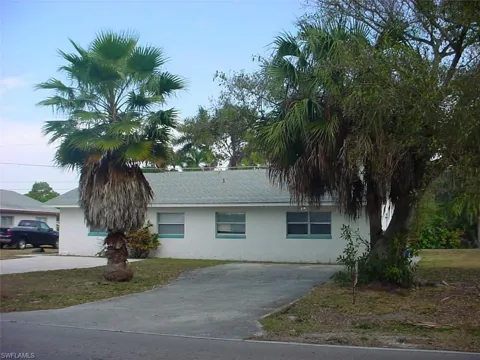 8261 Beacon Boulevard
