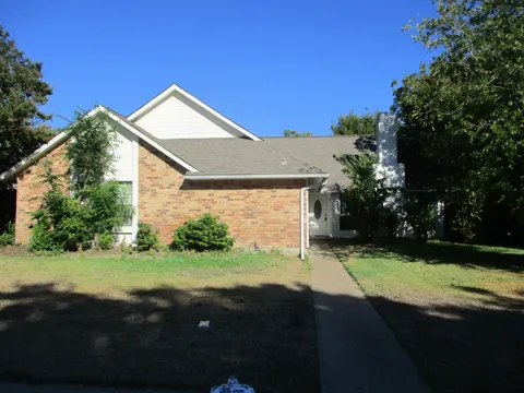1205 Green Meadow Drive