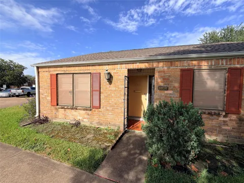 8808 Wilcrest Drive