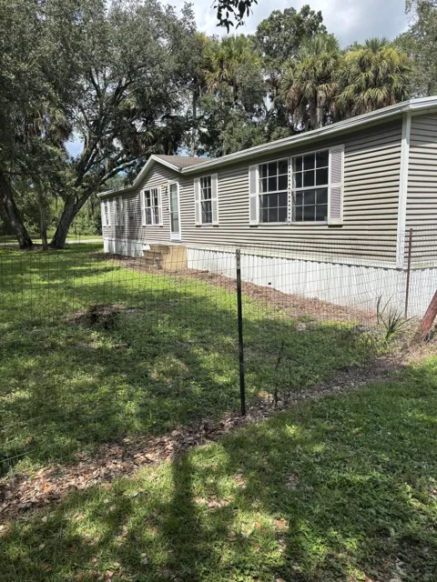1415 Forest Lane
