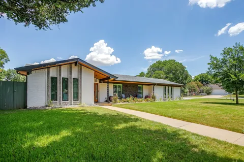 400 Glenn Drive