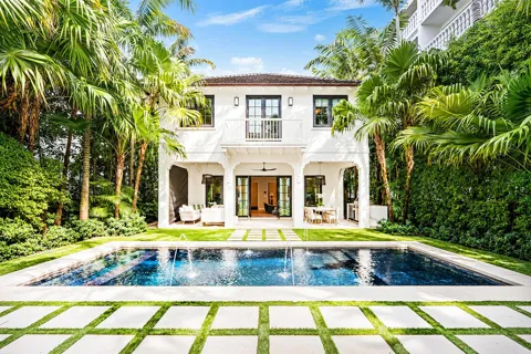 412 Brazilian Avenue