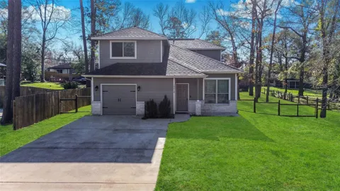 10410 Royal Magnolia Drive