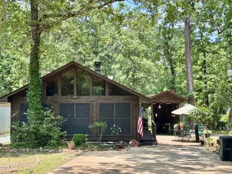 1347 Cardinal Lane