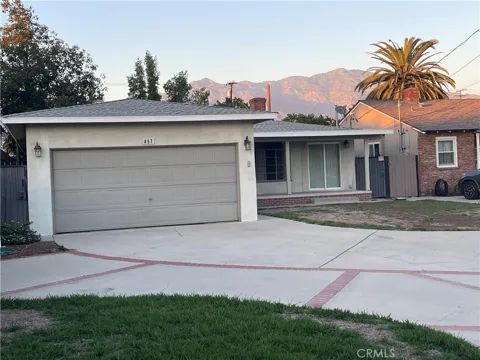 857 Encino Way