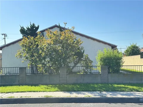 324 E 236th