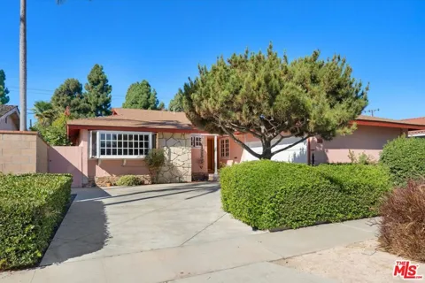 541 Silvera Avenue