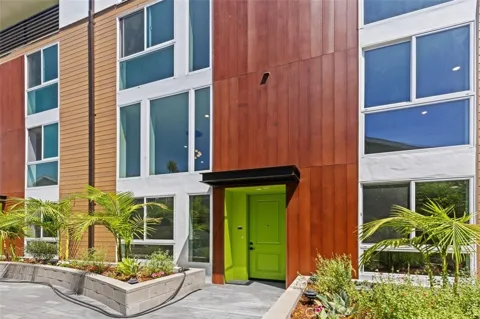 176 Catalina Avenue #103