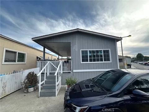 6656 Rosecrans Ave. N26