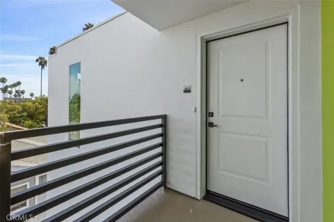 176 Catalina Avenue #401