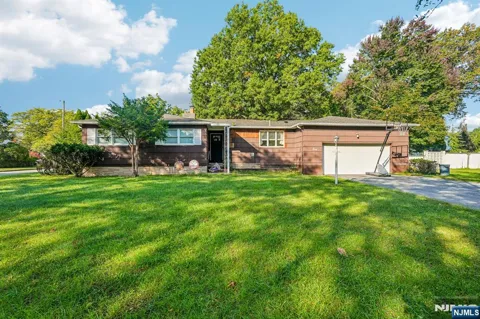 1 Raleigh Lane