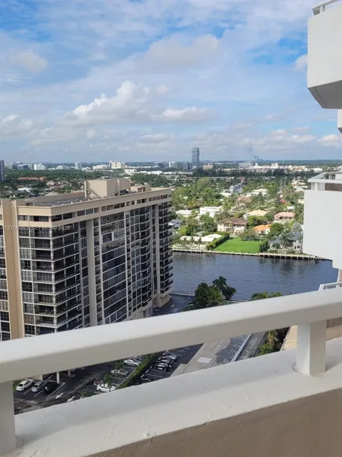 1985 S Ocean Dr #19N