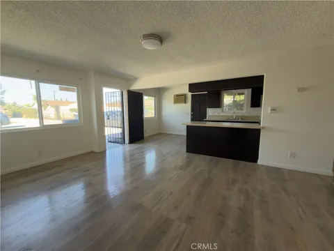 5586 Newman Street