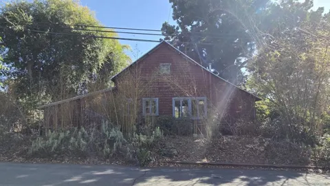 8751 Mariposa Street