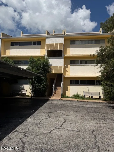 Tarpon Street