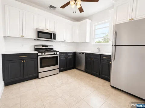 622 Hackensack Street 2
