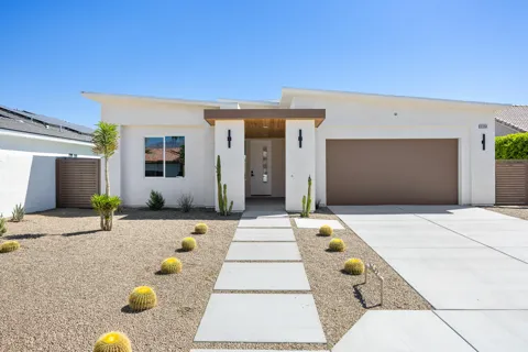 31350 Avenida Del Padre